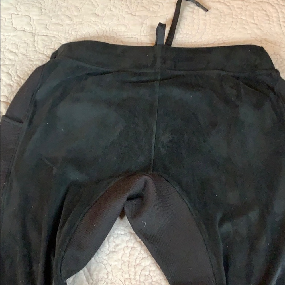 GUC Lime and Vine black lounge pants - Picture 4 of 4